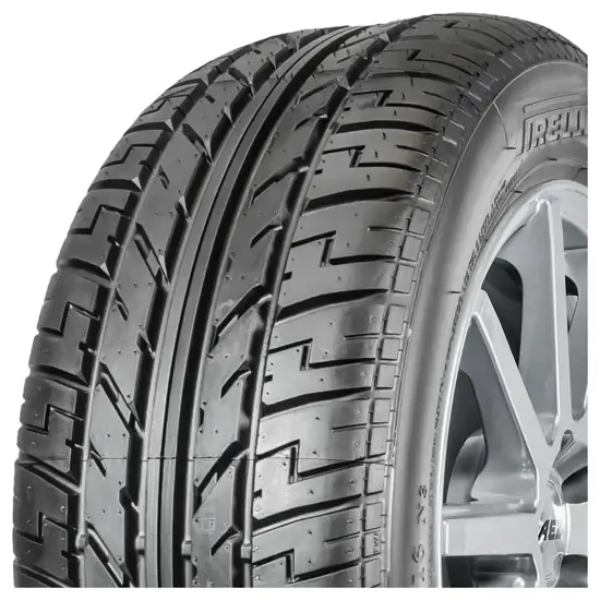 Pirelli 215 45 ZR18 89Y P Zero Direz F 15161008