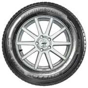 Bridgestone 235 65 R16C 115R 113R Blizzak W995 Multicell 8PR 15171690