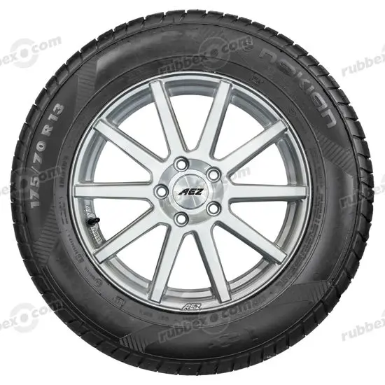 Nokian Tyres 175 70 R13 82T Nokian i3 15064939